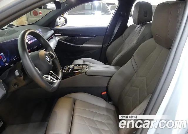 BMW 5 Series (G60) id 2703339 из Кореи 11