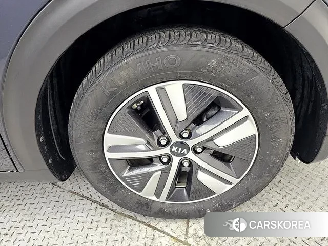 Kia The New Niro id 3601795 из Кореи 11