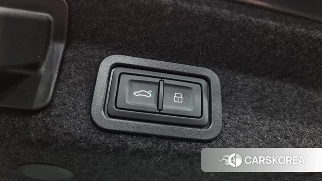 Audi A6 (C8) id 3432469 из Кореи 11