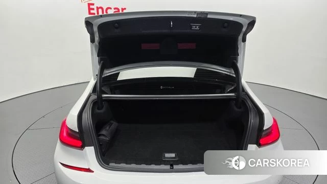 BMW 3 Series (G20) id 4309671 из Кореи 11