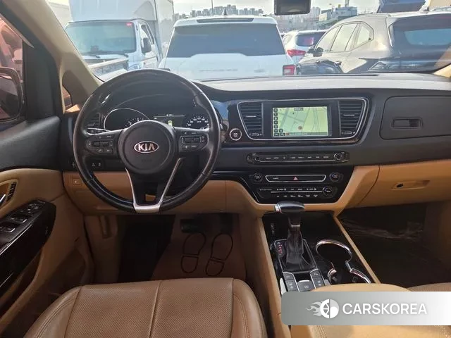 Kia The New Carnival id 3641251 из Кореи 11