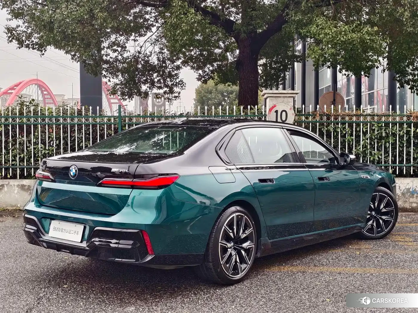 BMW i7 M70L id 4547324 из Китая 11