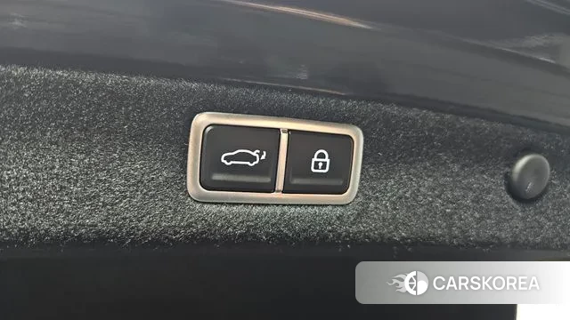 Hyundai Grandeur (GN7) id 3053238 из Кореи 11