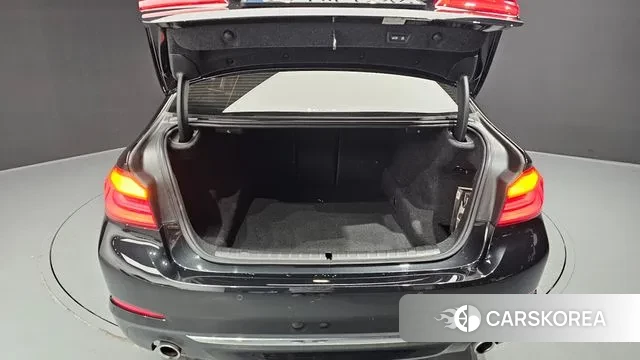 BMW 5 Series (G30) id 3489056 из Кореи 11