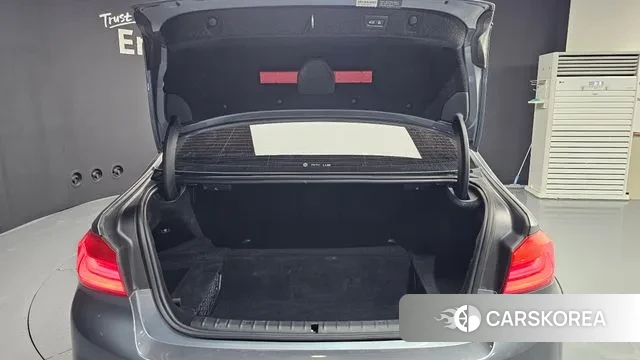 BMW 5 Series (G30) id 3028753 из Кореи 11