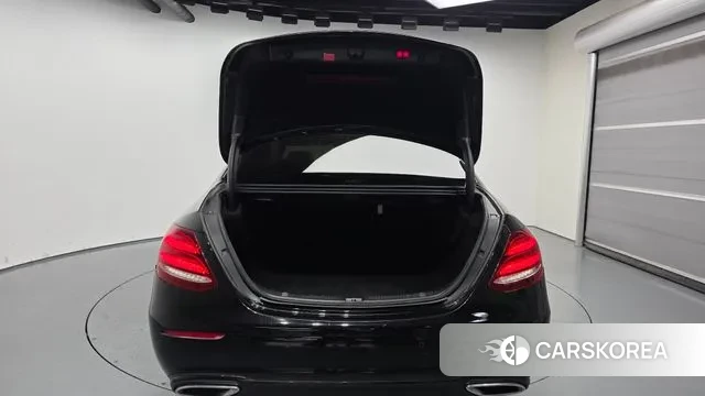 Mercedes-Benz E-Class W213 id 3479632 из Кореи 11