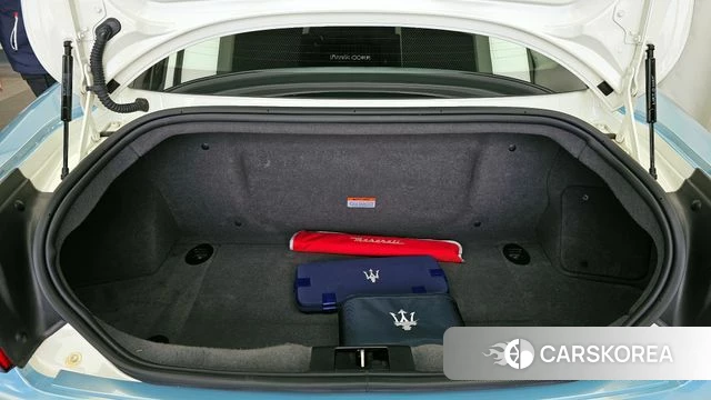 Maserati GranTurismo id 4188165 из Кореи 11