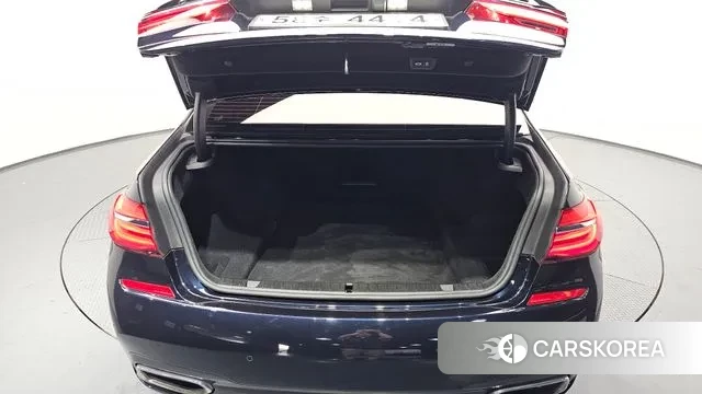 BMW 7 Series (G11) id 2902764 из Кореи 11