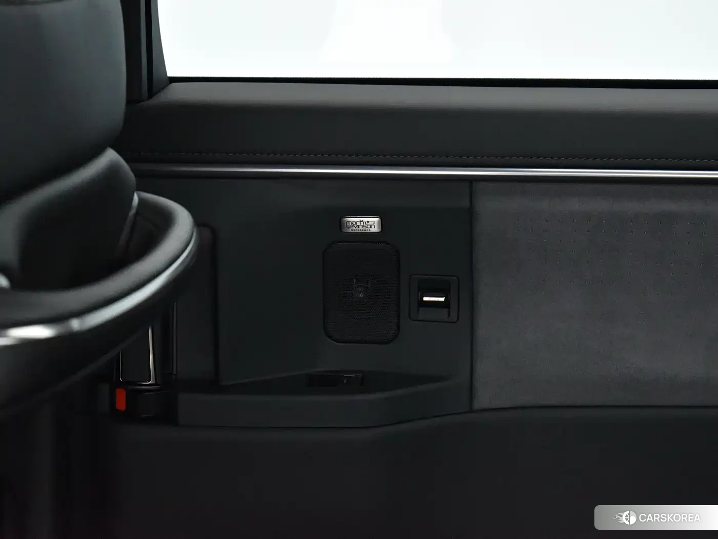 Lexus LM id 4559761 из Китая 11