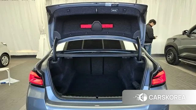 BMW 5 Series (G30) id 3560919 из Кореи 11