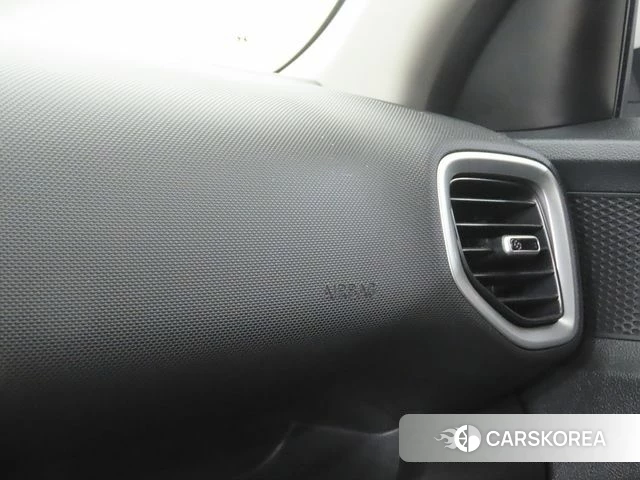 Hyundai Venue id 4384243 из Кореи 11