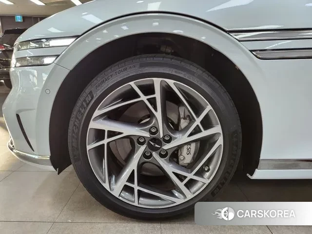 Genesis G90 (RS4) id 3550459 из Кореи 11