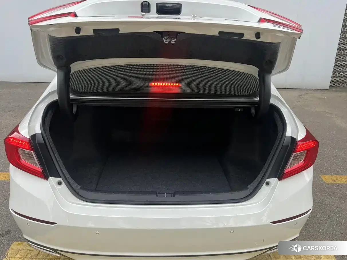 Honda Accord id 4539122 из Китая 11