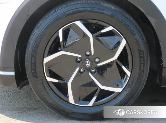 Hyundai Ionic 5 id 3890232 из Кореи 11