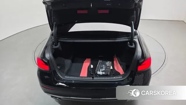 BMW 5 Series (G30) id 3053170 из Кореи 11