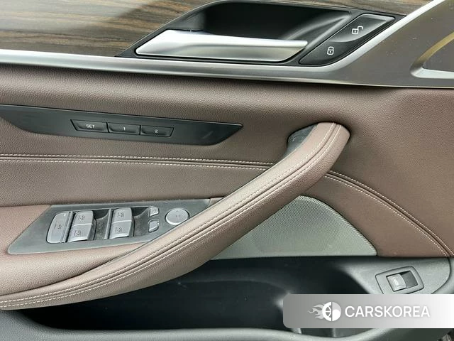 BMW 5 series id 4257268 из Китая 11