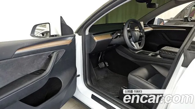 Tesla Model Y id 2683975 из Кореи 11