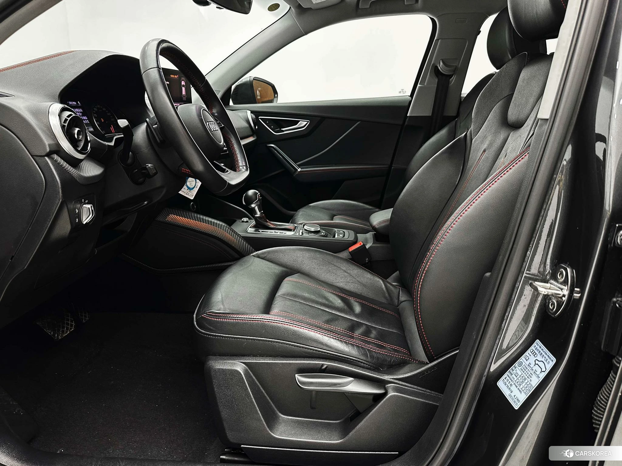 Audi Q2L id 4485323 из Китая 11