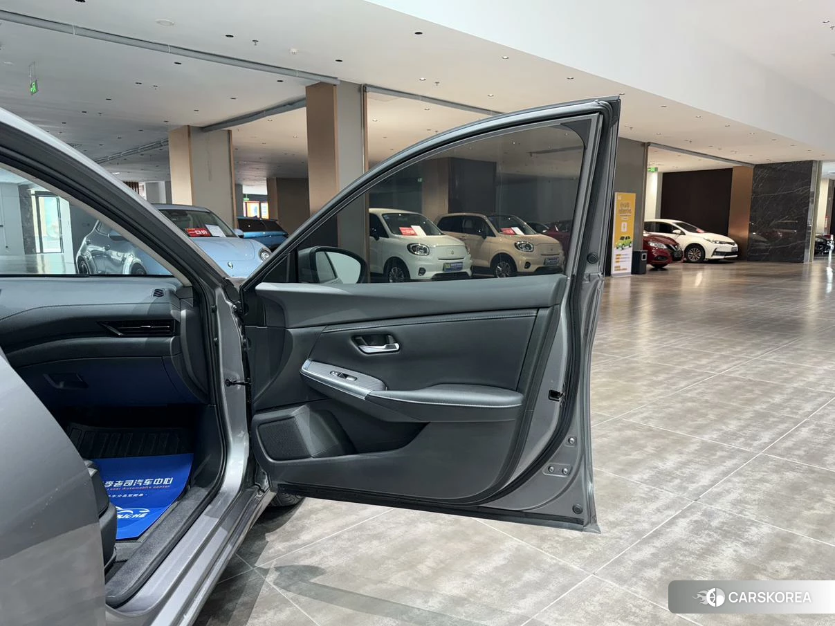 Nissan Xuan Yi id 4454737 из Китая 11