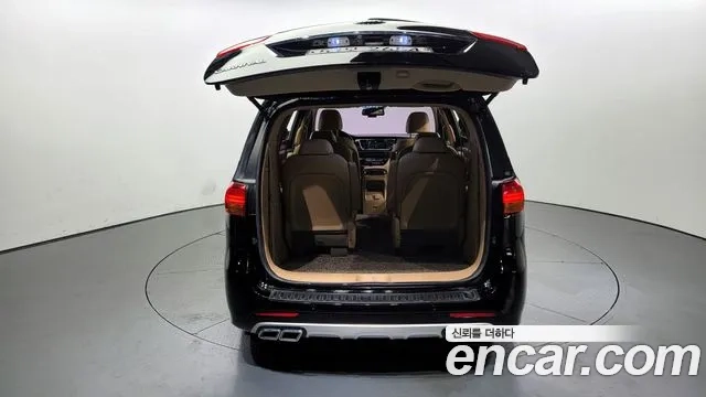 Kia All New Carnival id 2946341 из Кореи 11