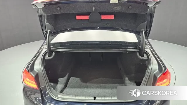 BMW 5 Series (G30) id 3433868 из Кореи 11