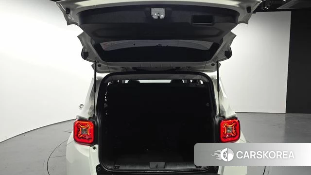 Jeep Renegade id 4179697 из Кореи 11