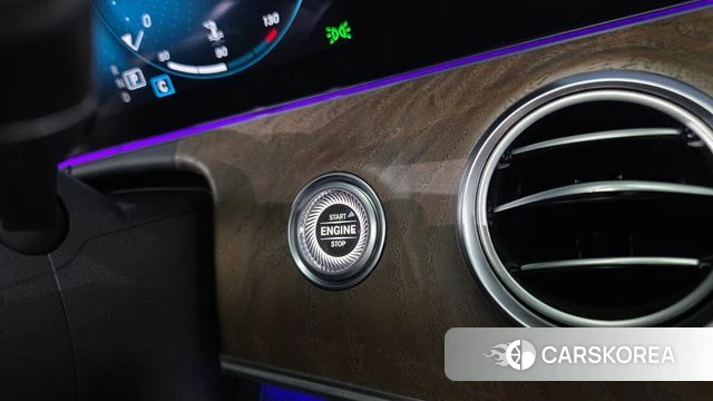 Mercedes-Benz E-Class W213 id 4702558 из Кореи 11