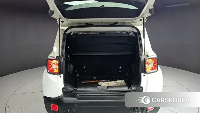 Jeep Renegade id 3578478 из Кореи 11