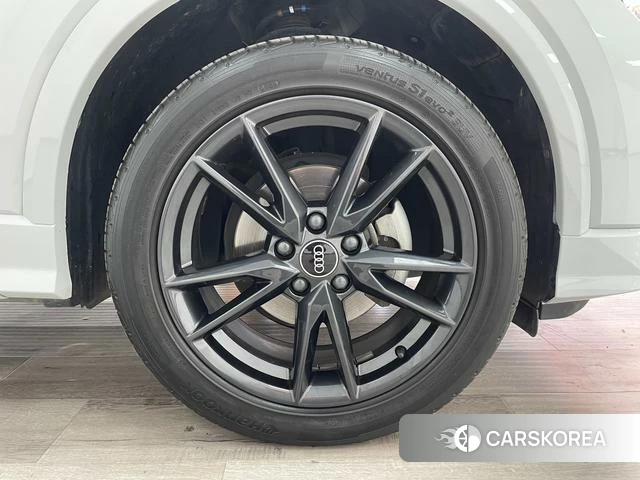 Audi Q2L id 4274373 из Китая 11