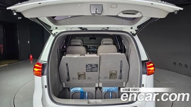 Kia The New Carnival id 2945814 из Кореи 11