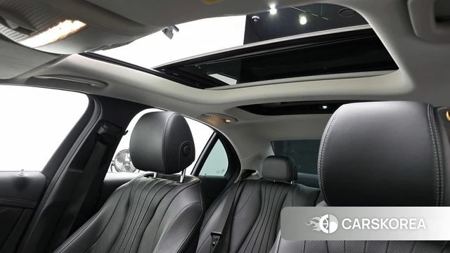 Mercedes-Benz E-Class W213 id 3813895 из Кореи 11