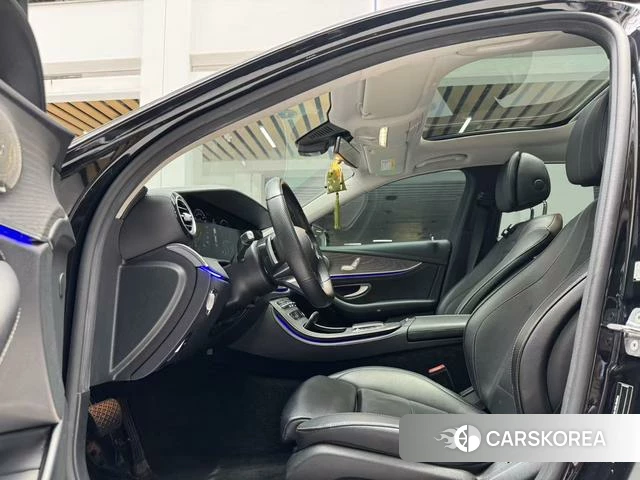 Mercedes-Benz E-class id 4272656 из Китая 11