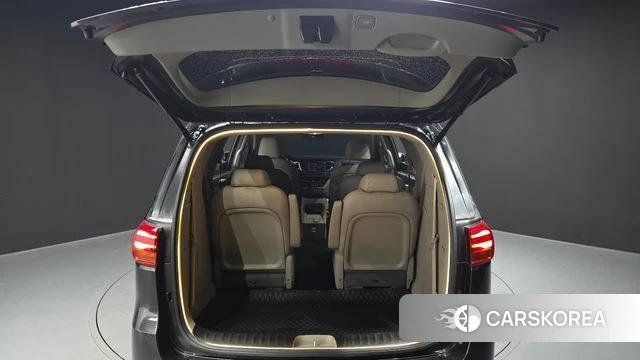 Kia The New Carnival id 3911977 из Кореи 11