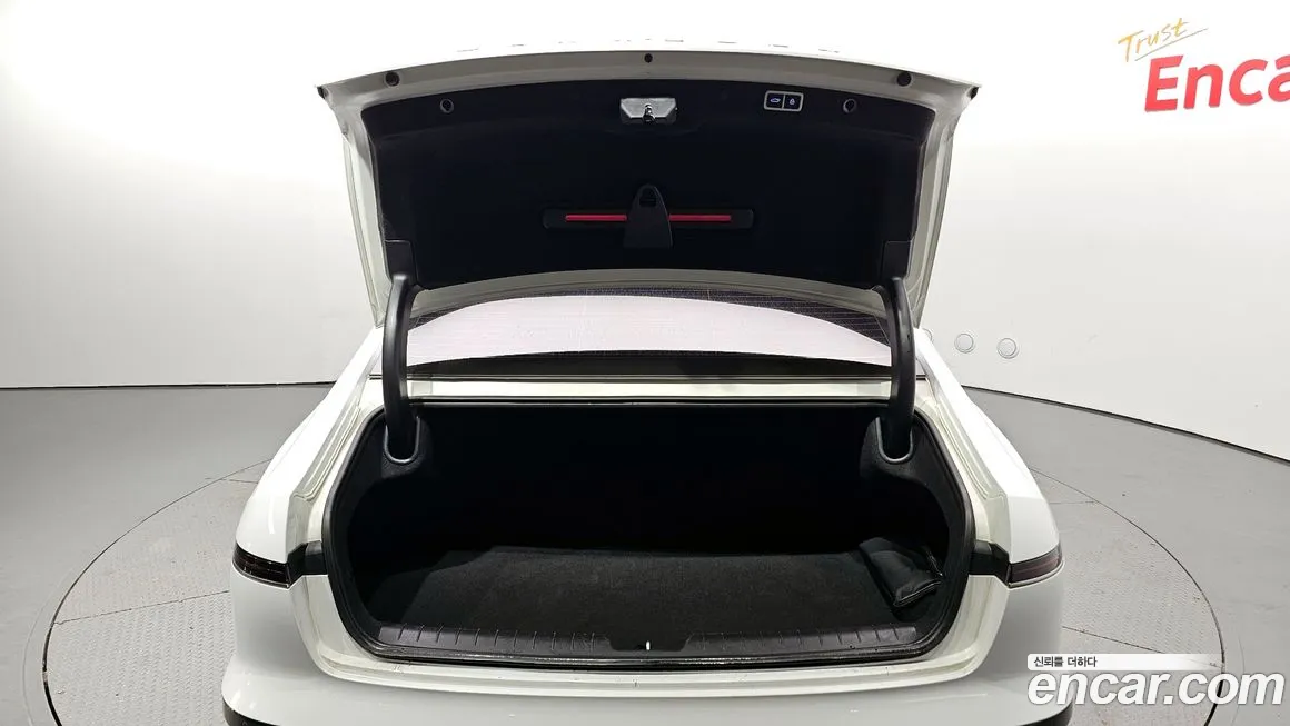 Hyundai Grandeur (GN7) id 2187030 из Кореи 11