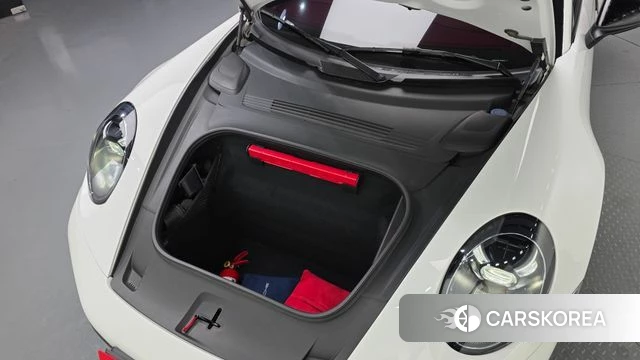 Porsche 911(992) id 4284839 из Кореи 11