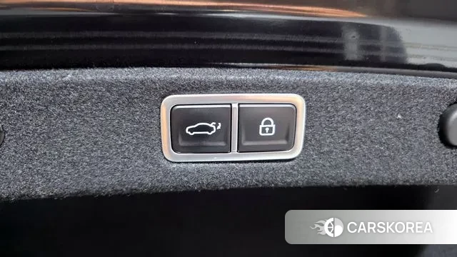 Hyundai Grandeur Hybrid (GN7) id 3011515 из Кореи 11