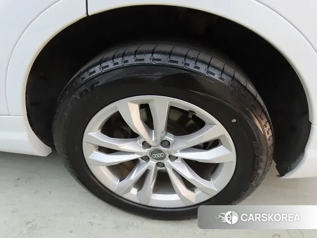 Audi Q7 (4M) id 2941135 из Кореи 11