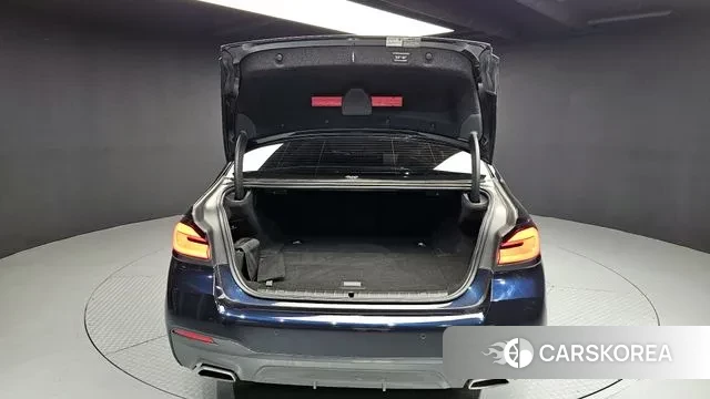 BMW 5 Series (G30) id 2989797 из Кореи 11