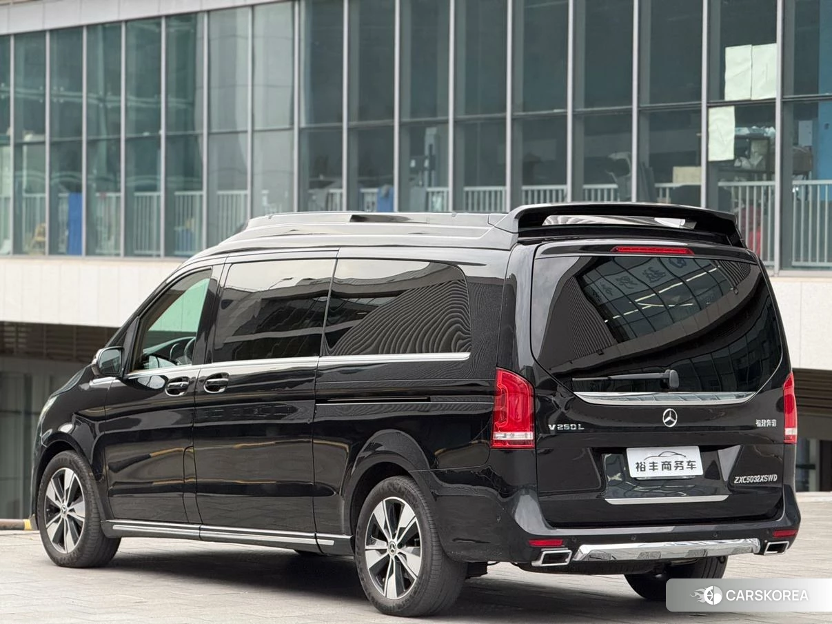 Mercedes-Benz V-class id 4504843 из Китая 11