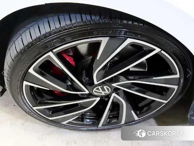 Volkswagen Golf 8th Generation id 3739822 из Кореи 11