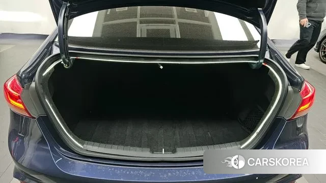 Hyundai Avante AD id 3391603 из Кореи 11