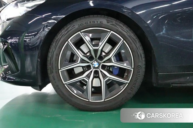 BMW 5 Series (G60) id 4650082 из Кореи 11