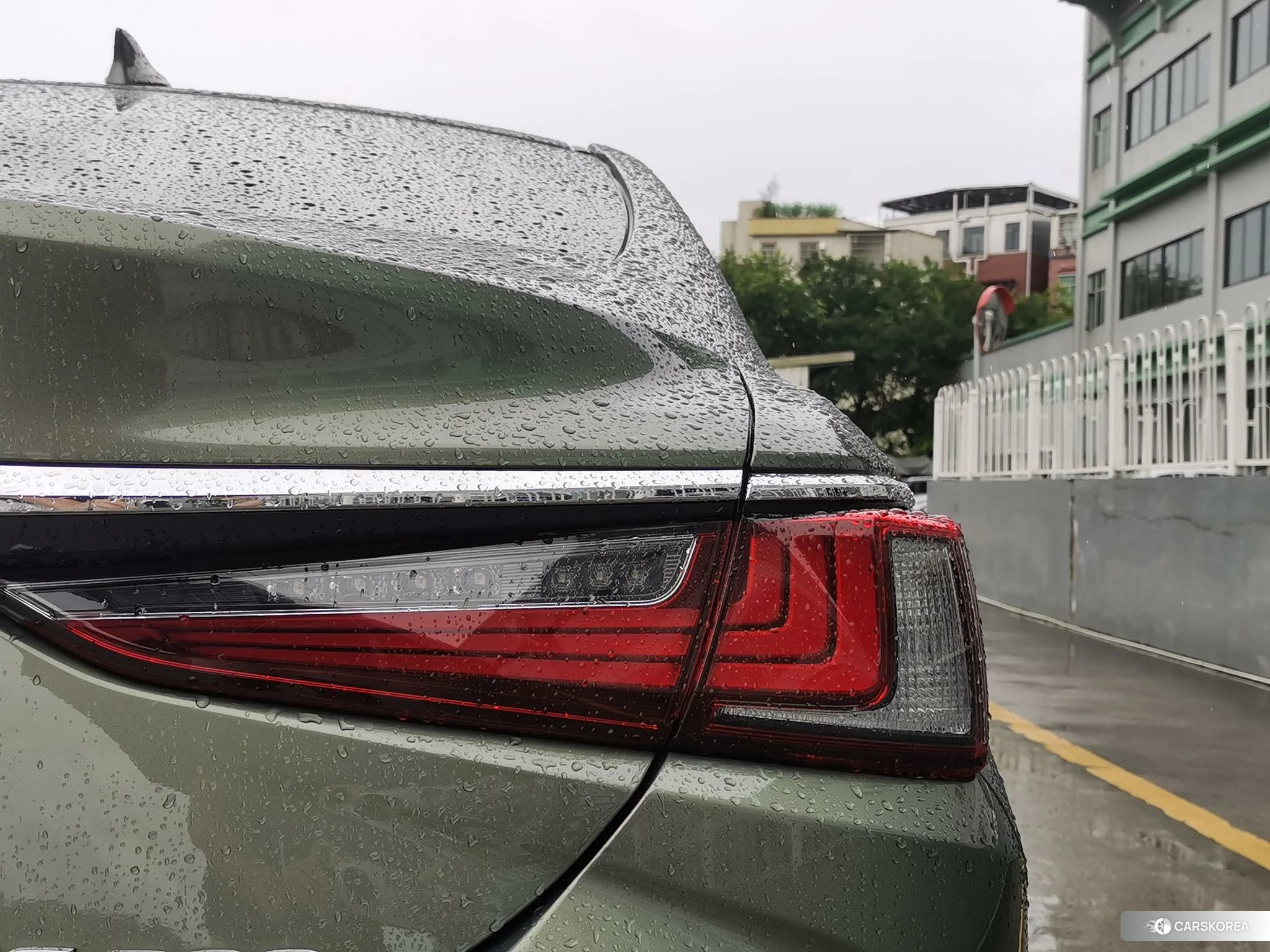 Lexus ES id 4485384 из Китая 11