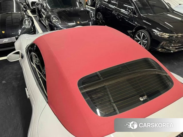 Porsche 911(992) id 4335404 из Кореи 11