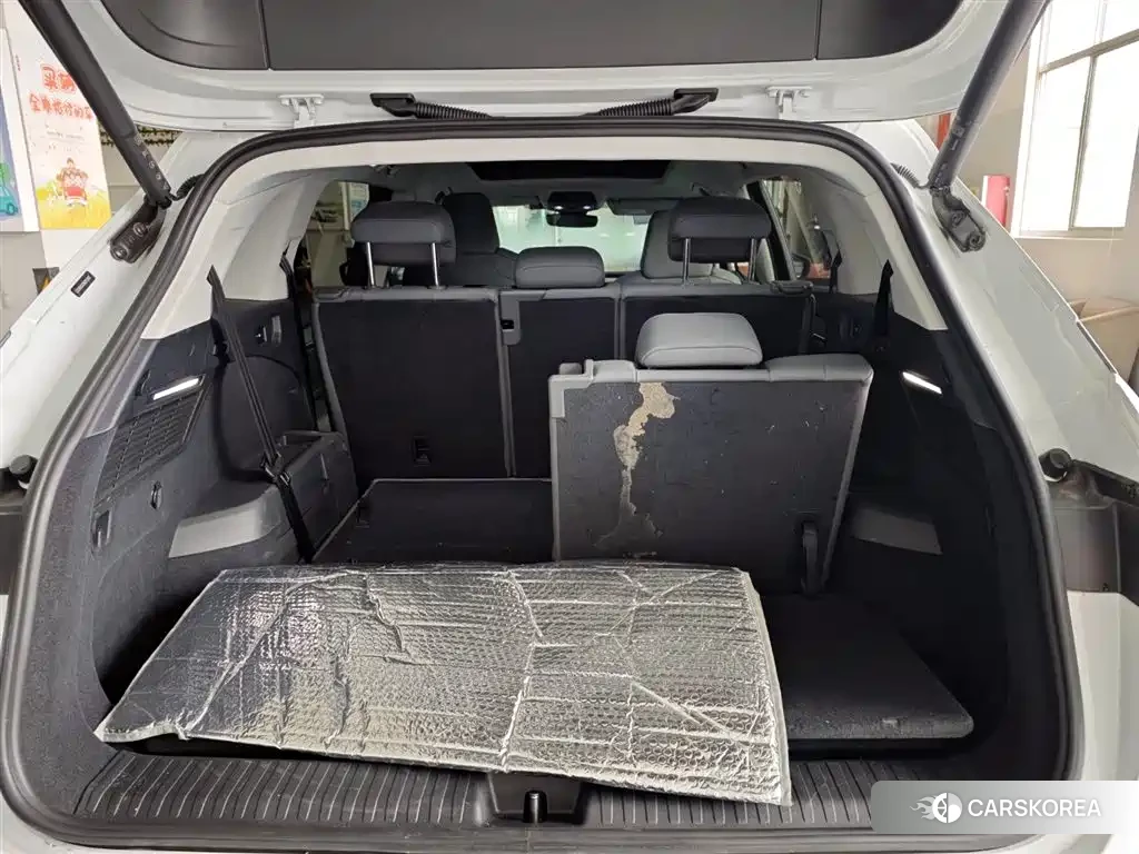 Audi Q5 e-tron id 4546530 из Китая 11