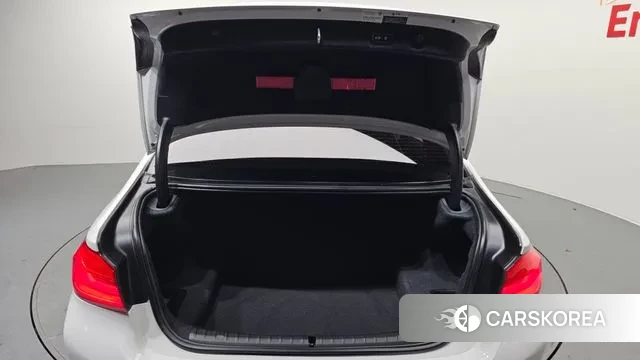 BMW 5 Series (G30) id 3418148 из Кореи 11