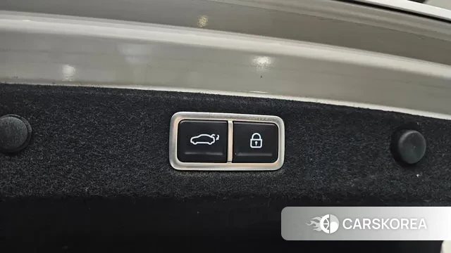 Hyundai Grandeur (GN7) id 3342186 из Кореи 11