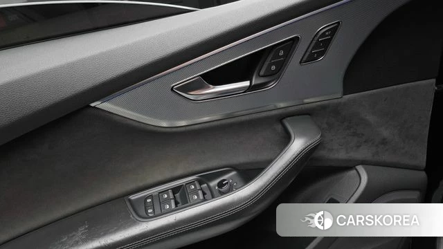 Audi Q8 (4M) id 4470916 из Кореи 11