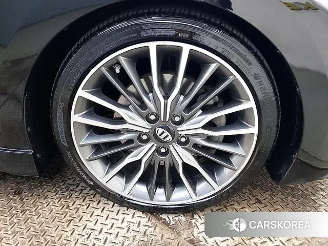 Hyundai Avante AD id 3230089 из Кореи 11