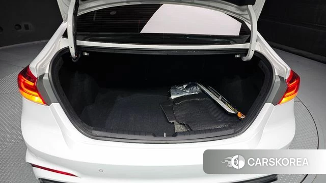 Hyundai Avante AD id 3801781 из Кореи 11